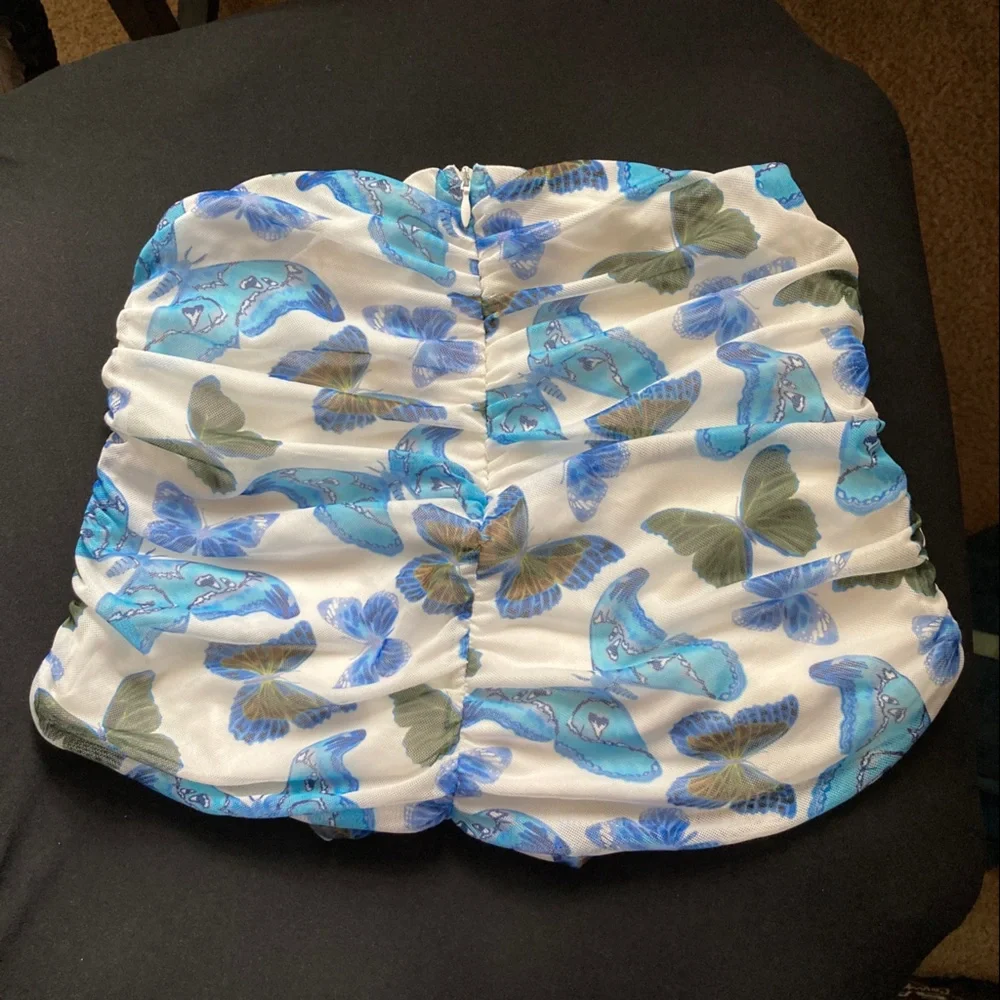 Sold—Butterfly Ruched Shorts - Picture 4 of 4
